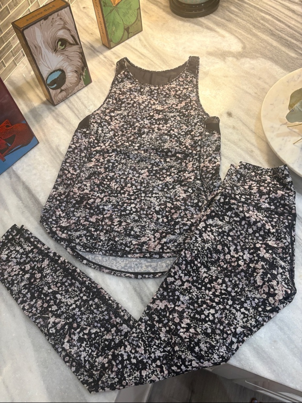 lululemon black and light pink floral workout set. 28” pant size 4 top